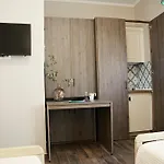 Romilia Aparthotel 4*