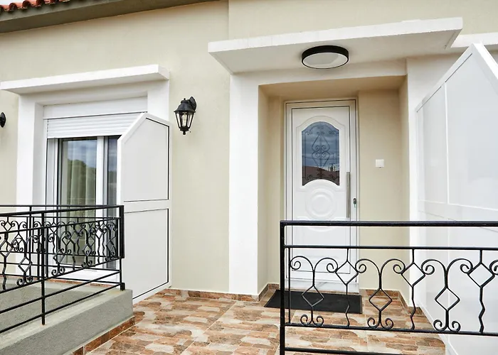 Romilia Aparthotel Xilagani