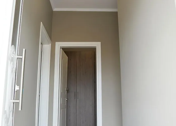 Romilia Aparthotel Xilagani