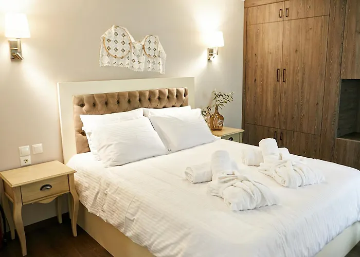 Romilia Aparthotel 4*